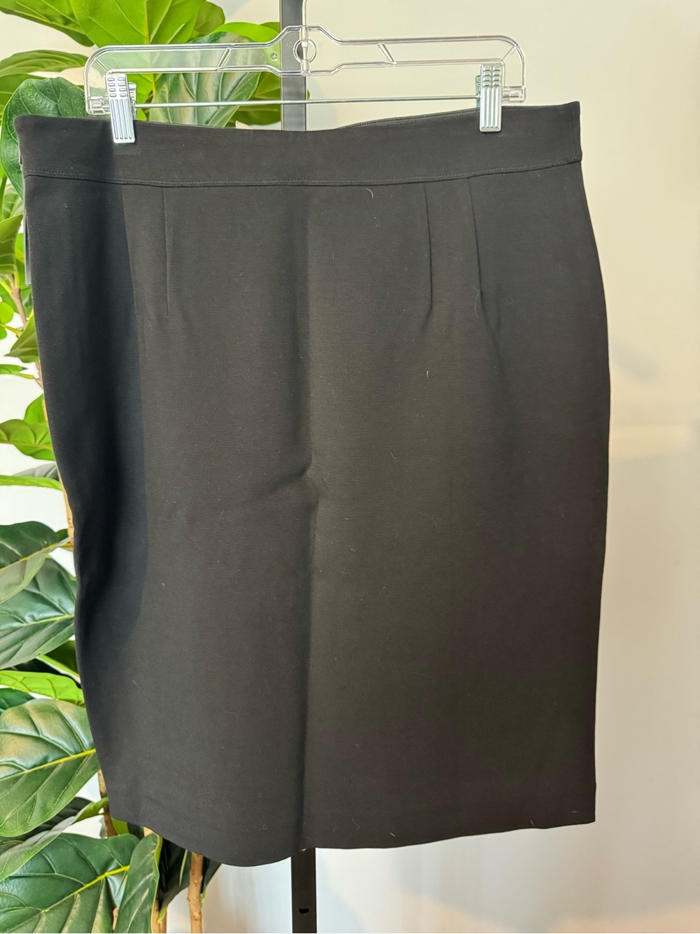 Ann Taylor Black Pencil Skirt with Back Waistband - Picture 3 of 4